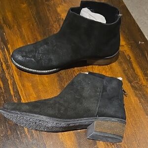 Very Volatile Black Suede Chukka Boots Slip-On
